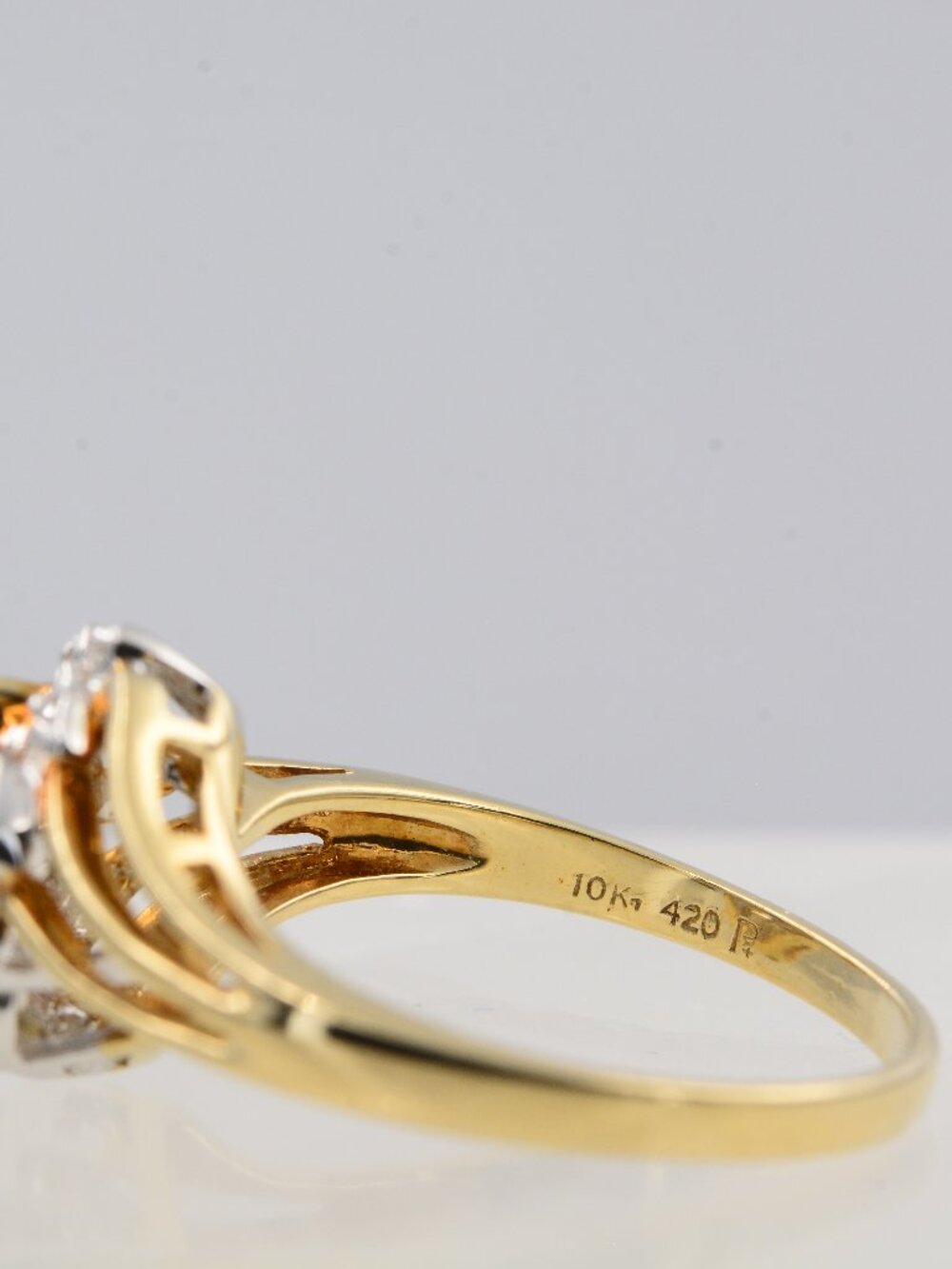 10K SAPPHIRE RING - Picture 5 of 5